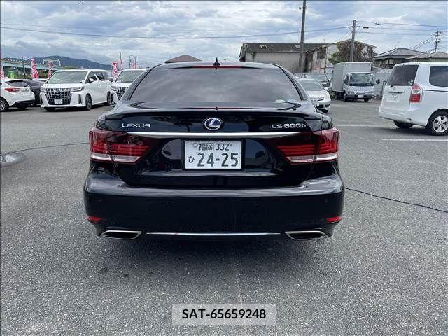 Lexus LS 2013-01 354240-15