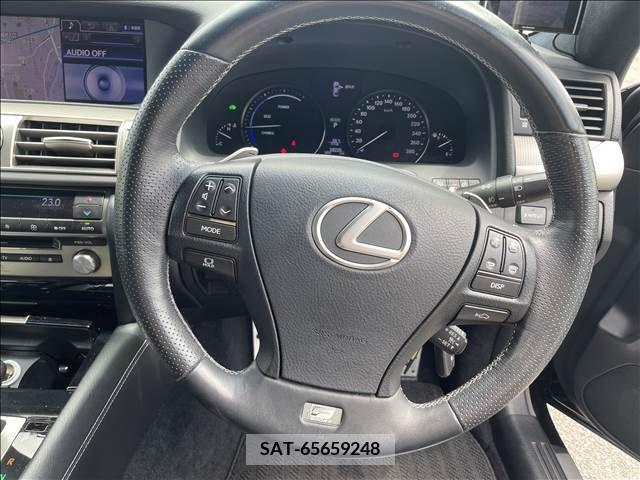 Lexus LS 2013-01 354240-1