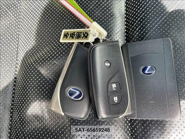 Lexus LS 2013-01 354240-18