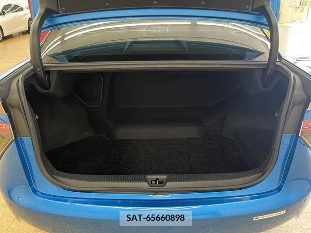 Toyota Mirai 2016-02 350901-11