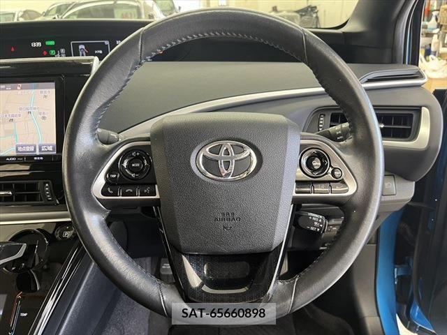 Toyota Mirai 2016-02 350901-12