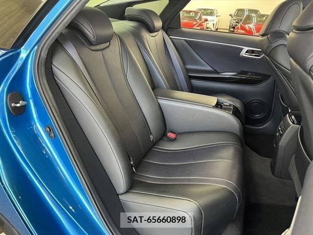 Toyota Mirai 2016-02 350901-10