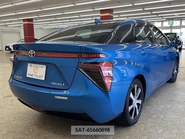 Toyota Mirai 2016-02 350901-19