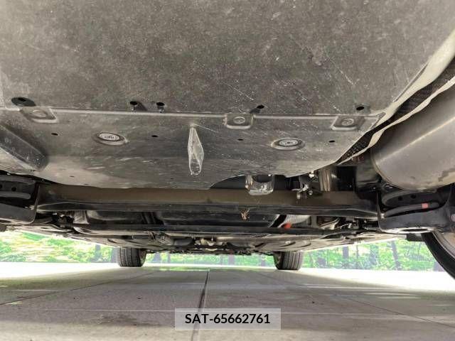 Toyota PRIUS 2013-06 322122-19