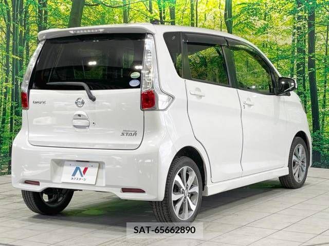 Nissan DAYZ 2014-02 390327-17