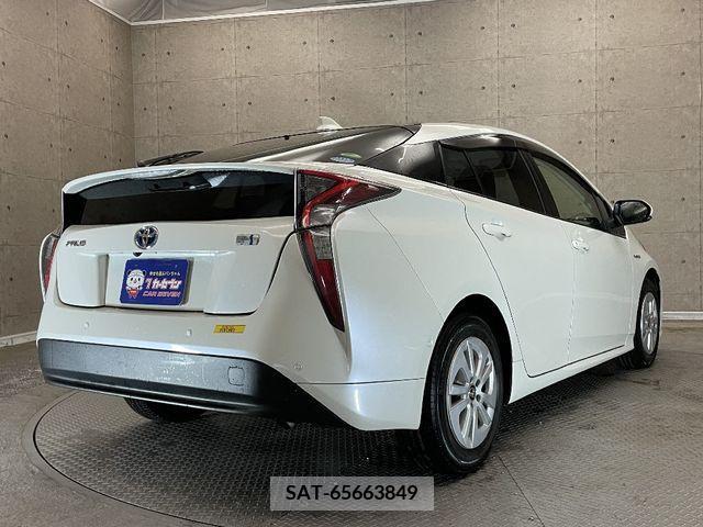 Toyota PRIUS 2017-02 224317-3