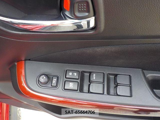 Suzuki SWIFT 2017-10 368990-12
