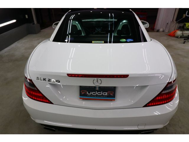 Mercedes Benz SLK 2013-08 22613-14