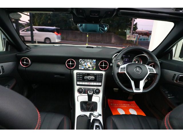 Mercedes Benz SLK 2013-08 22613-16