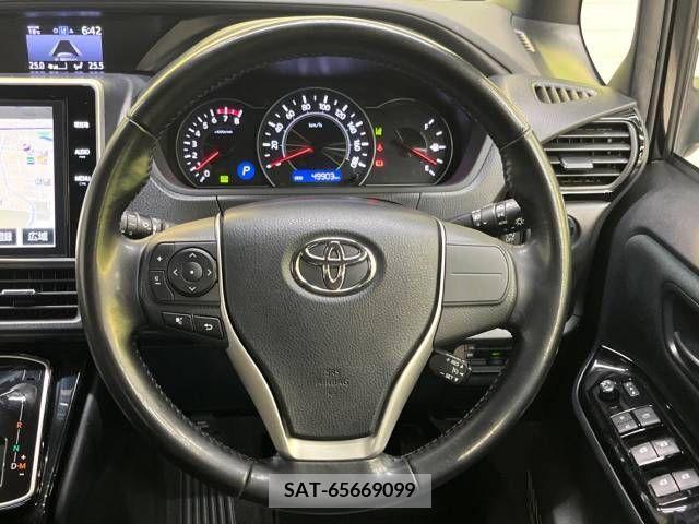 Toyota VOXY 2017-11 288857-12