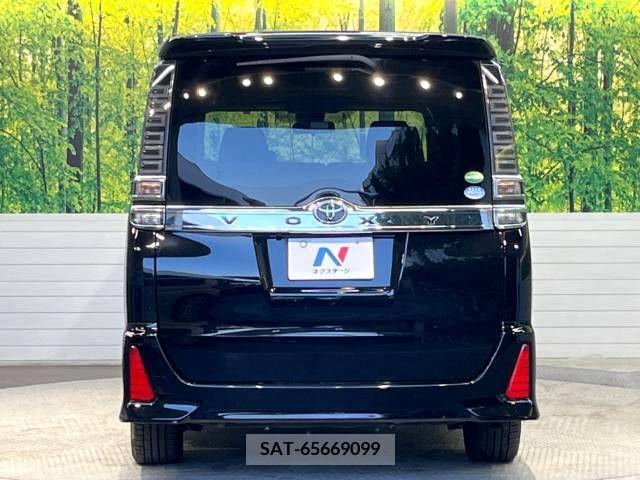 Toyota VOXY 2017-11 288857-16