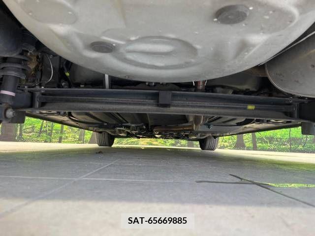 Toyota SIENTA 2016-01 343652-19