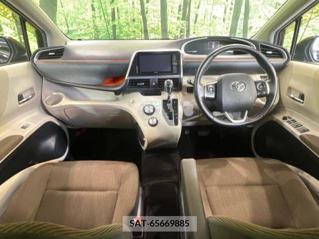 Toyota SIENTA 2016-01 343652-1