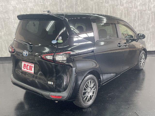 Toyota SIENTA 2016-09 28621-2