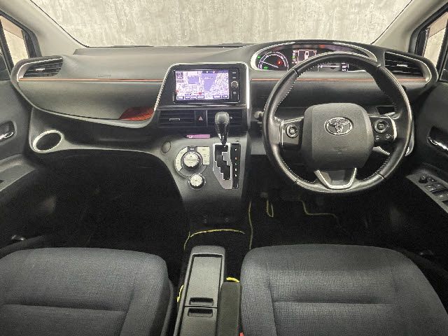 Toyota SIENTA 2016-09 28621-1