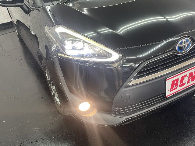 Toyota SIENTA 2016-09 28621-26