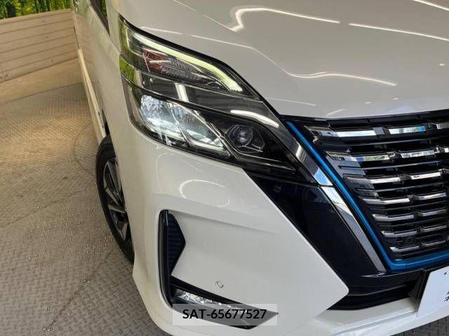 Nissan SERENA 2019-11 367779-13