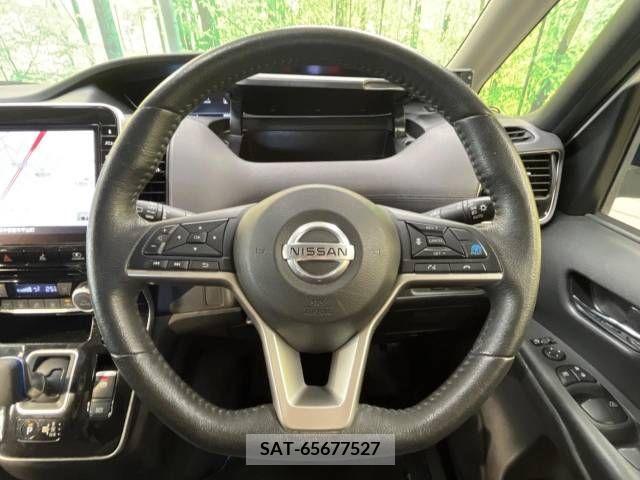 Nissan SERENA 2019-11 367779-12