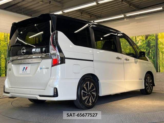 Nissan SERENA 2019-11 367779-18