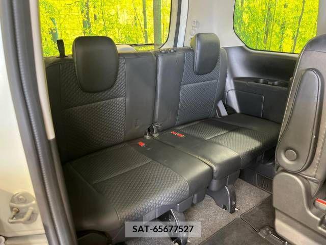 Nissan SERENA 2019-11 367779-10