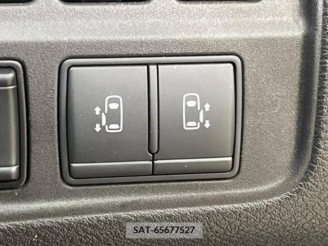 Nissan SERENA 2019-11 367779-6