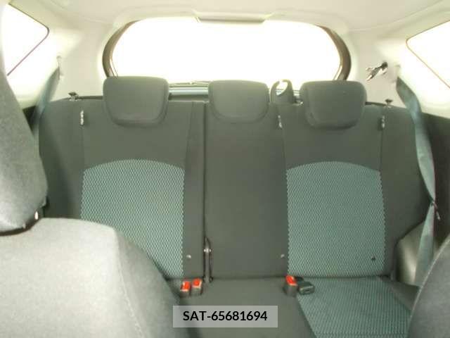 Nissan NOTE 2015-03 206937-11