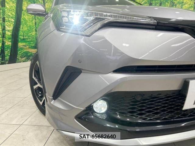 Toyota C-HR 2017-06 335123-12