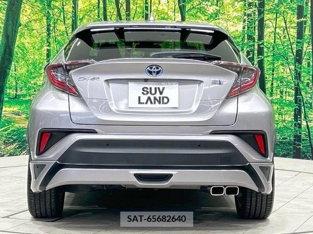 Toyota C-HR 2017-06 335123-15