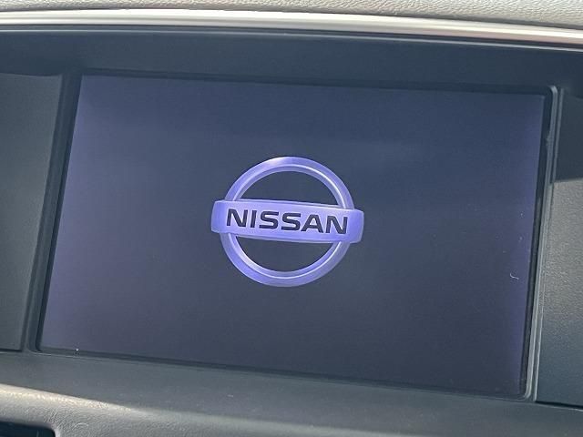 Nissan FUGA HYBRID 2013-02 189470-2