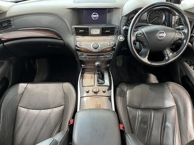 Nissan FUGA HYBRID 2013-02 189470-1