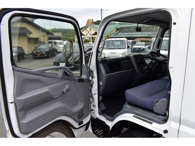 Mitsubishi CANTER 2008-11 22852-6
