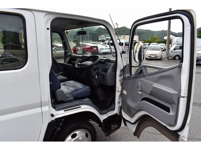 Mitsubishi CANTER 2008-11 22852-5