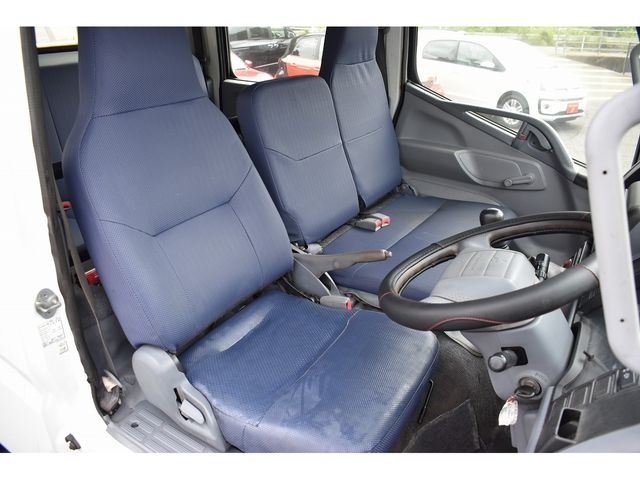 Mitsubishi CANTER 2008-11 22852-4