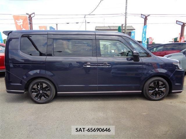 Honda STEP WGN 2022-07 286083-2