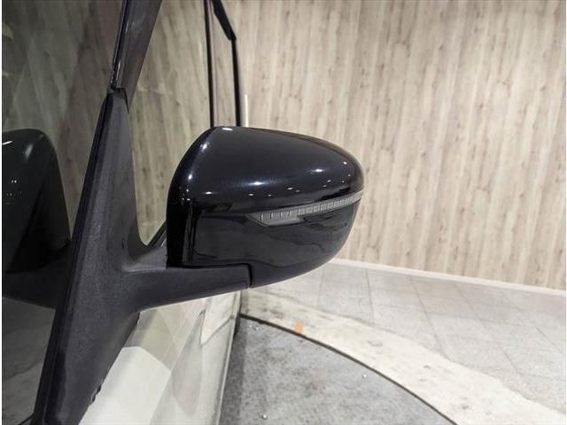 Nissan SERENA 2016-10 184457-12