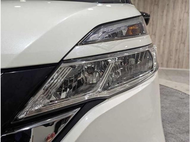 Nissan SERENA 2016-10 184457-8