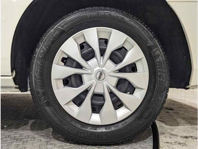 Nissan SERENA 2016-10 184457-15