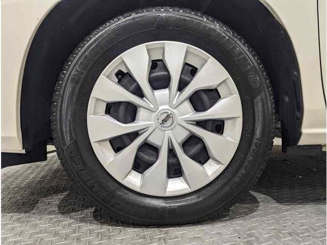 Nissan SERENA 2016-10 184457-14