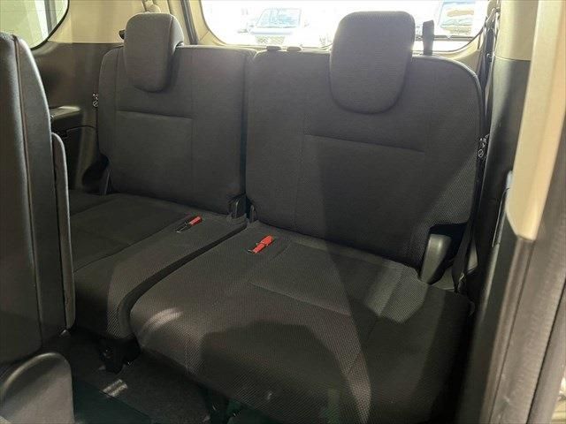 Nissan SERENA 2016-10 184457-24