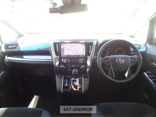 Toyota VELLFIRE 2018-08 287977-2