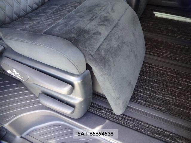 Toyota VELLFIRE 2018-08 287977-5