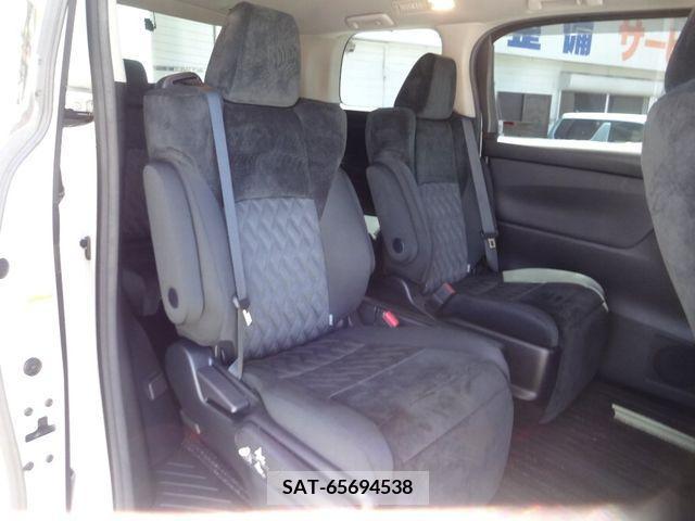 Toyota VELLFIRE 2018-08 287977-4