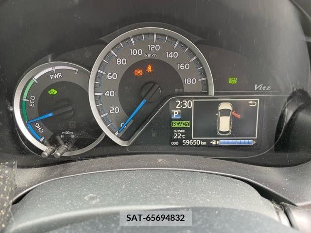 Toyota VITZ HYBRID 2017-03 288647-1