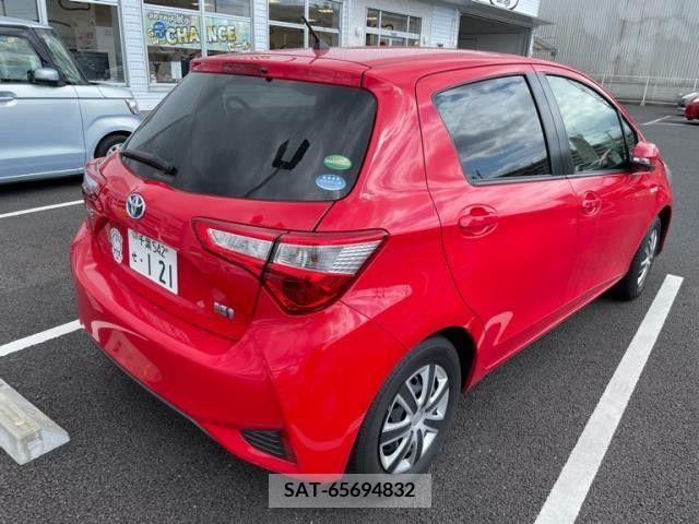 Toyota VITZ HYBRID 2017-03 288647-5