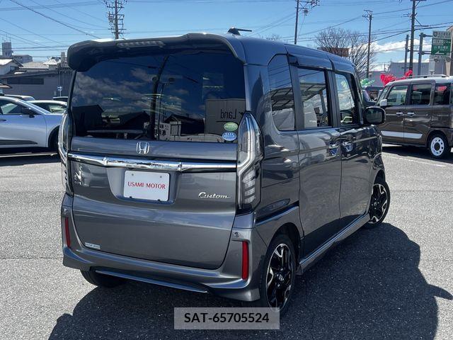 Honda N BOX CUSTOM 2019-02 211211-1