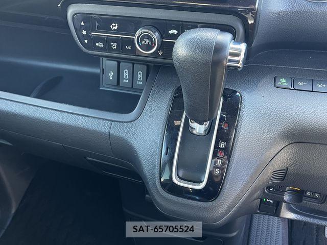 Honda N BOX CUSTOM 2019-02 211211-6