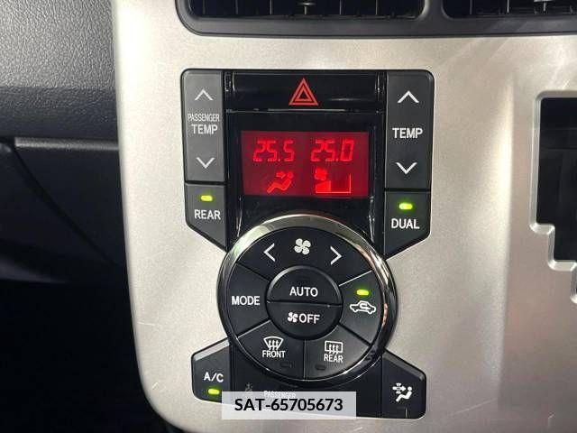 Toyota VOXY 2011-10 340858-5