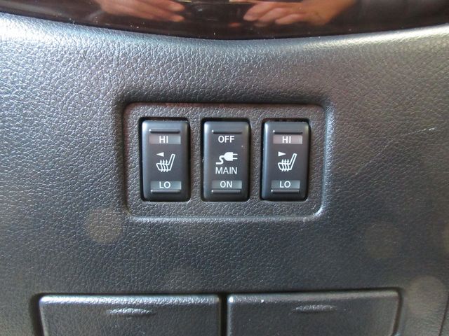 Nissan ELGRAND 2010-08 15620-22