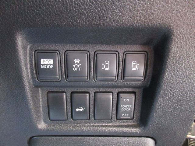 Nissan ELGRAND 2010-08 15620-24
