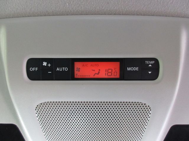Nissan ELGRAND 2010-08 15620-28